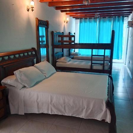 Habitaciones En Familia San Andrés Eksteriør bilde